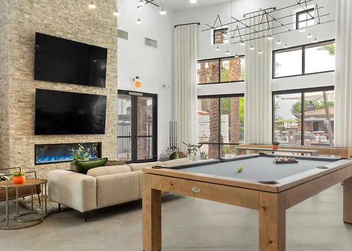 Cozysuites By The Stadium With Pool 04 Apartment *