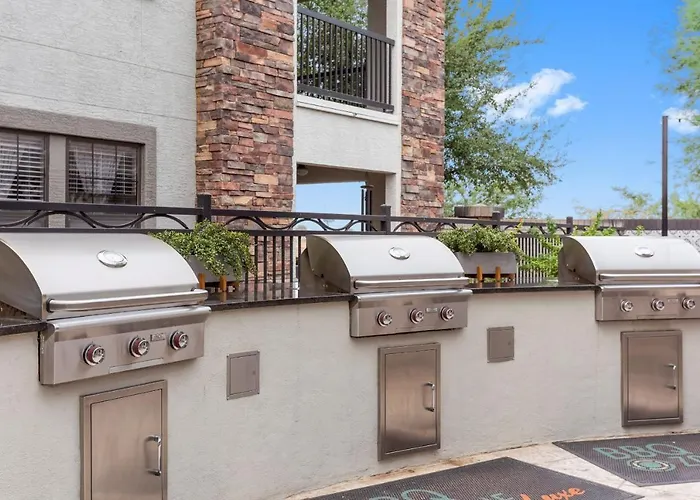 Cozysuites By The Stadium With Pool 04 Apartament Glendale